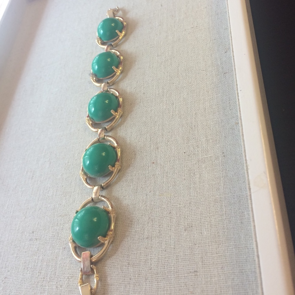 Stella and Dot  Zinnia bracelet